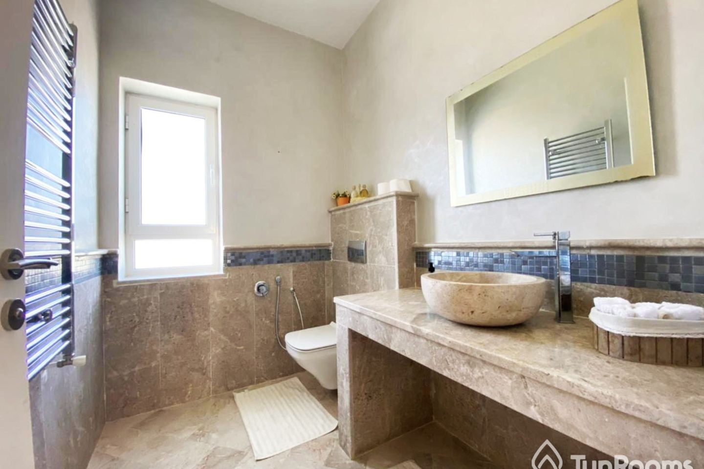 slider-image
