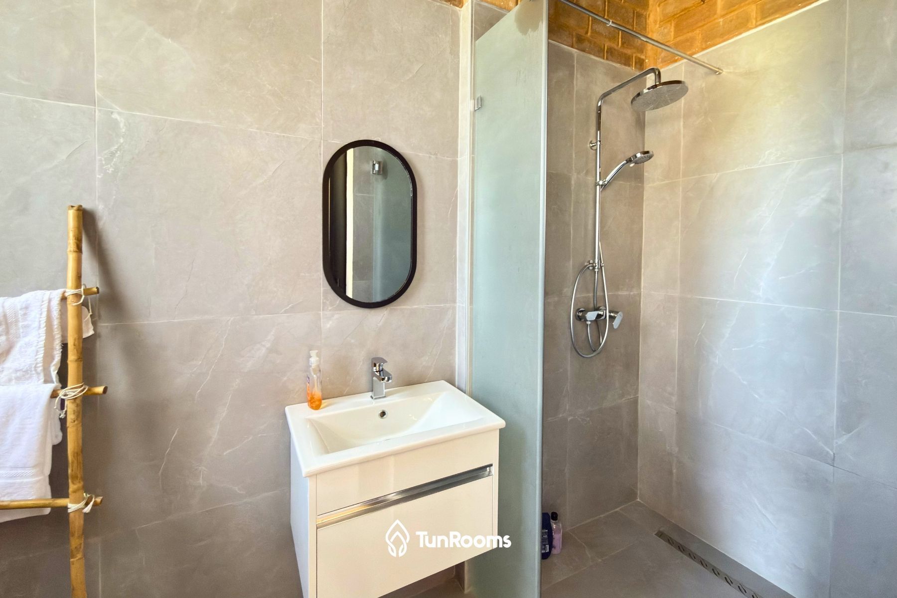slider-image